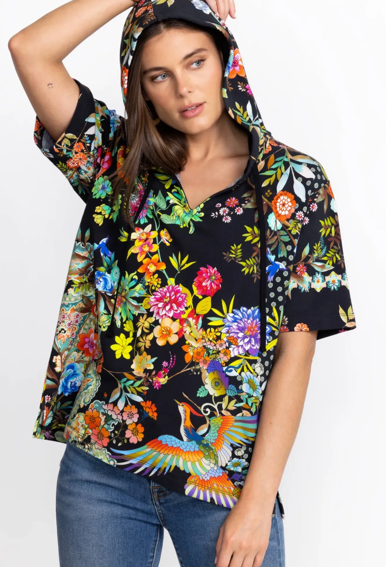 Black Dreamer Short Sleeve Notched Pullover Hoodie