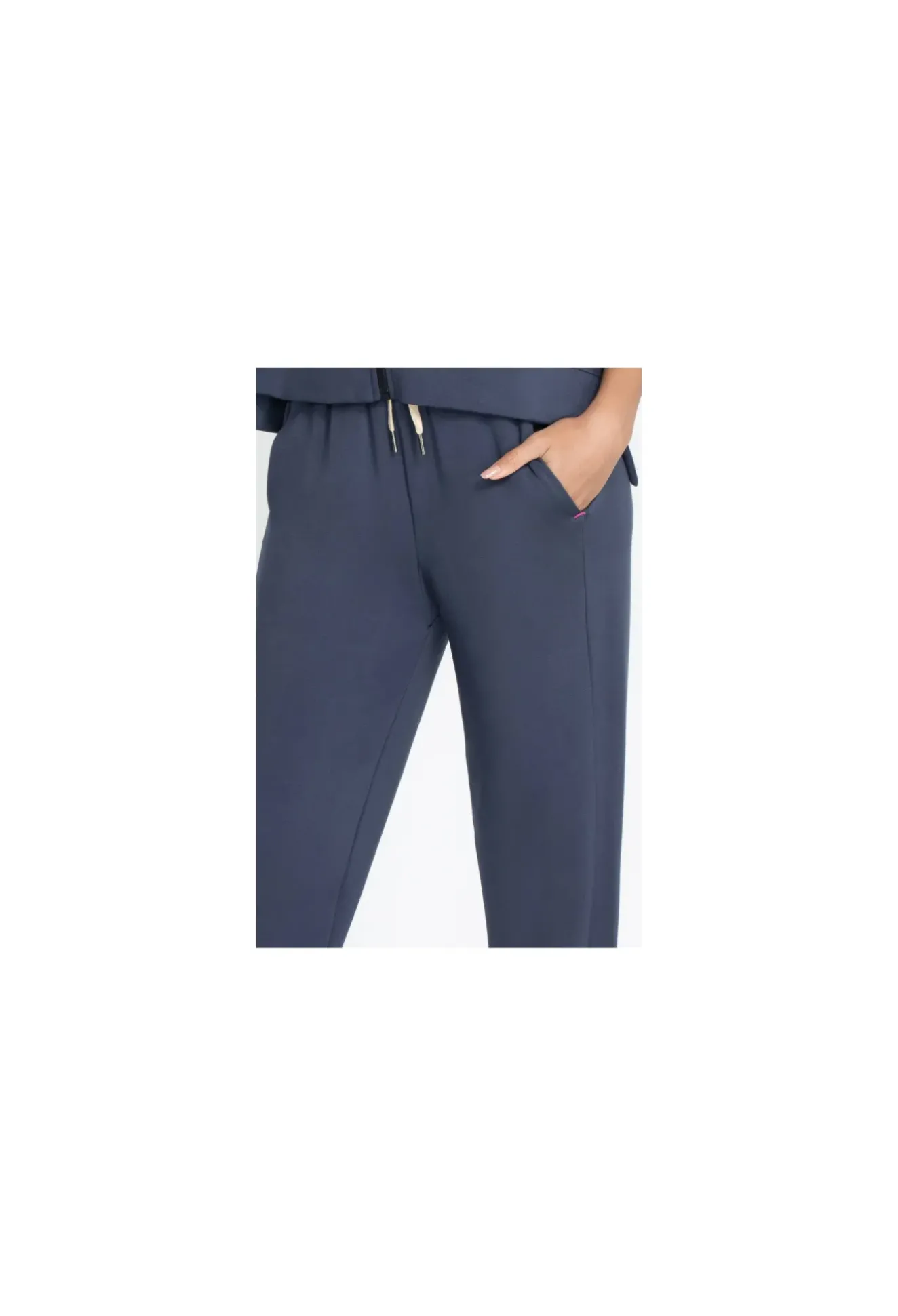 Forward Side Seam Jogger