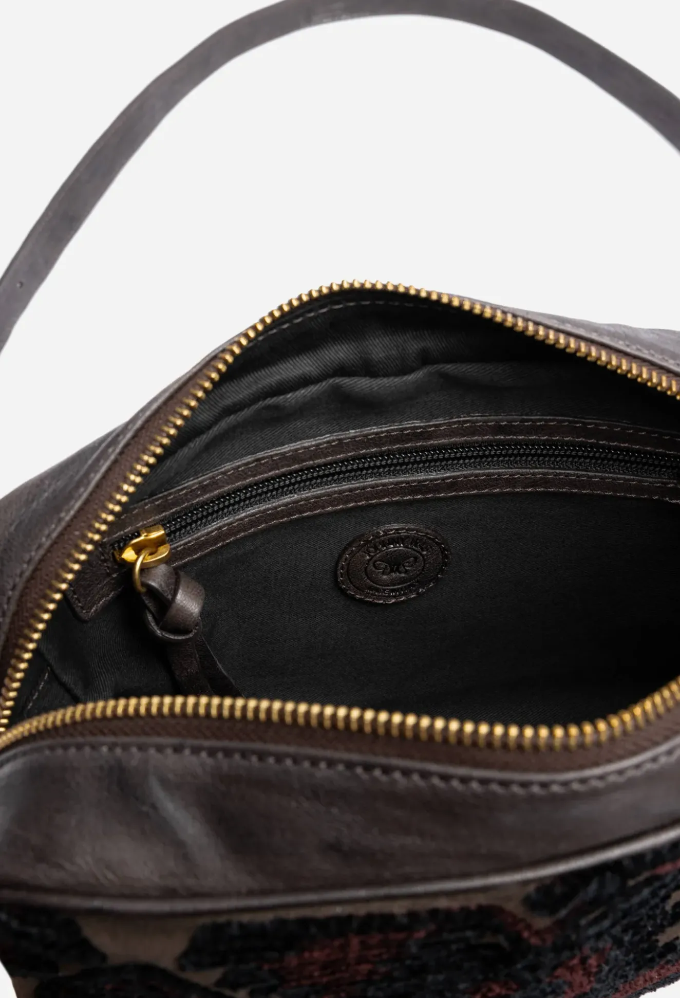 Gia Jaquard Crossbody