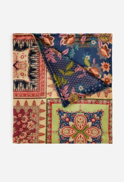 Laurel Canyon Cozy Blanket