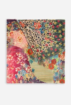 Laurel Canyon Cozy Blanket