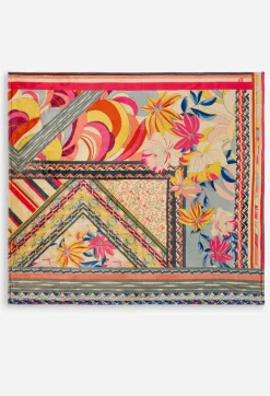 Laurel Canyon Cozy Blanket