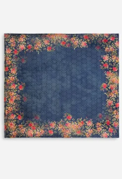 Laurel Canyon Cozy Blanket