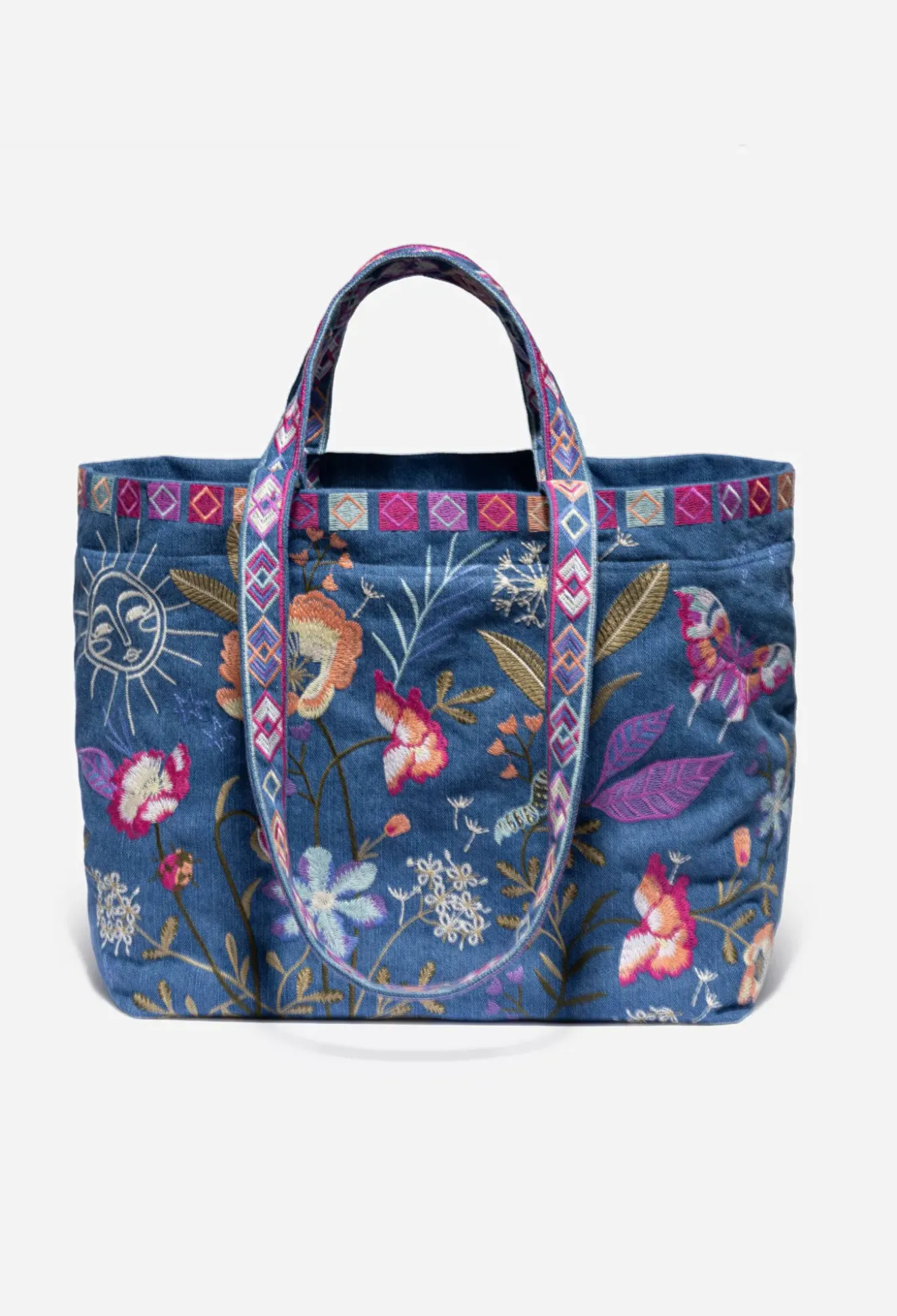Nila Travel Tote