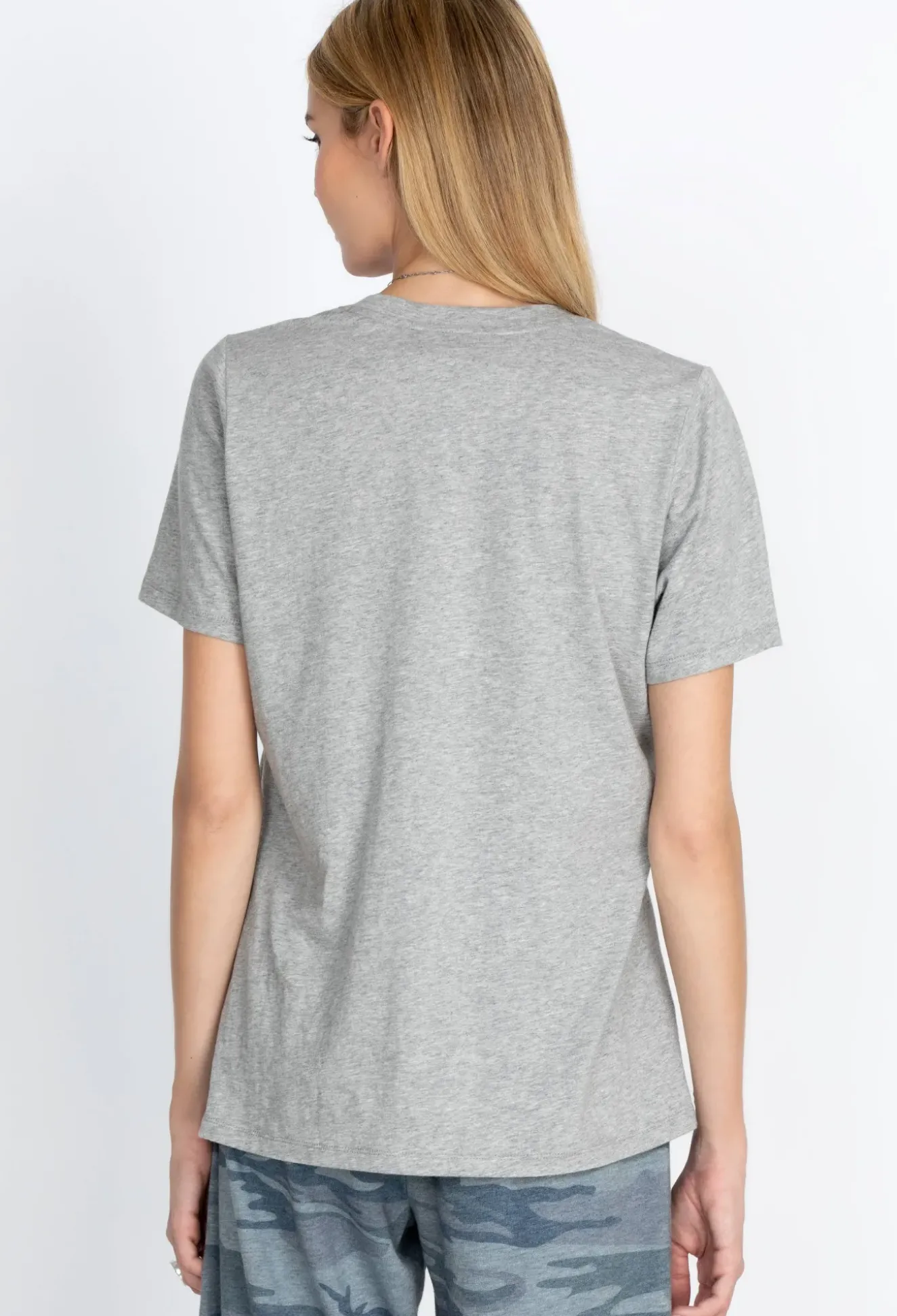 S/S V-Neck Layering Tee