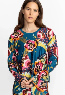 Step Hem Tee W/ Flyaway Back