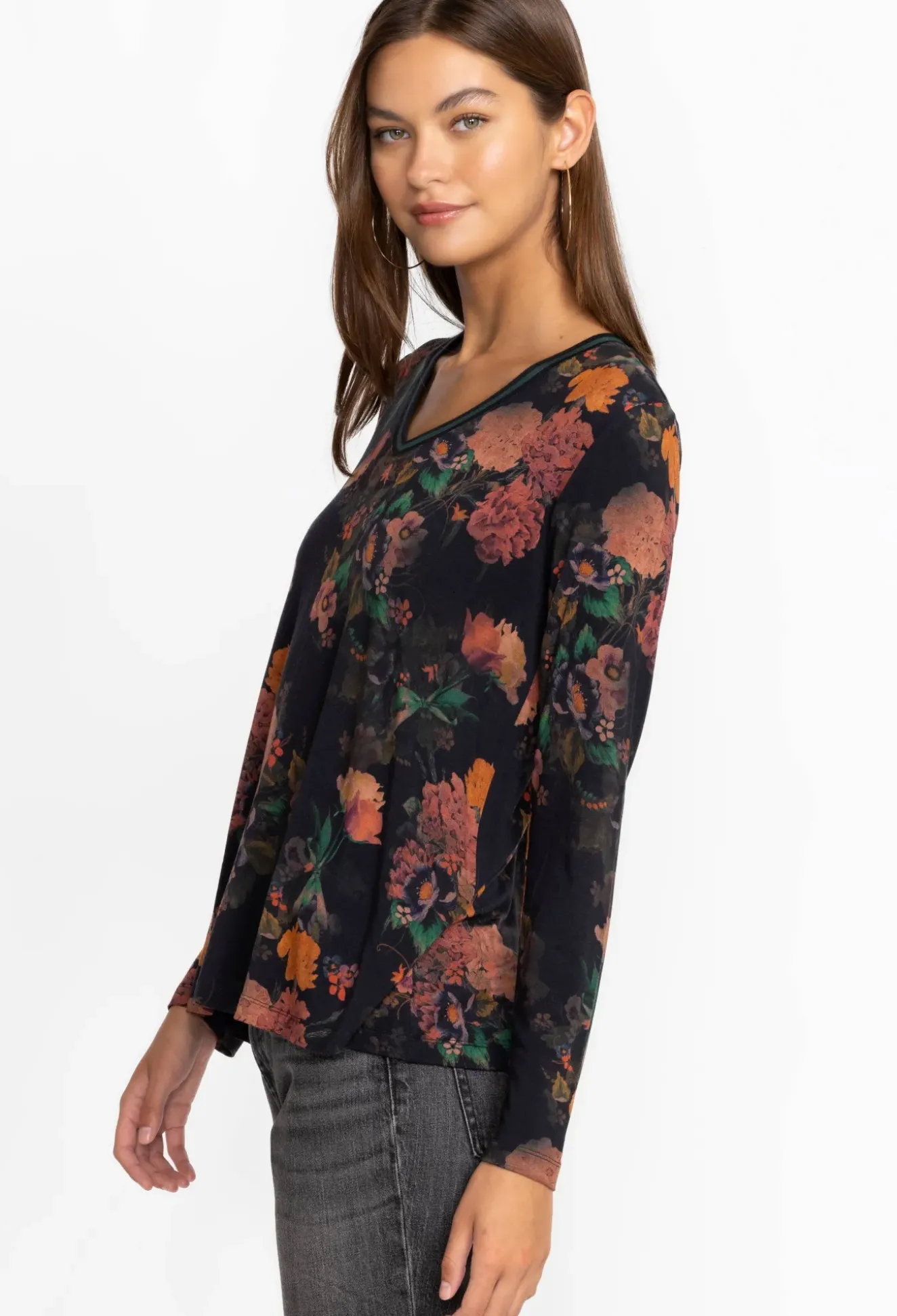 The Janie Favorite Long Sleeve V-Neck Swing Tee