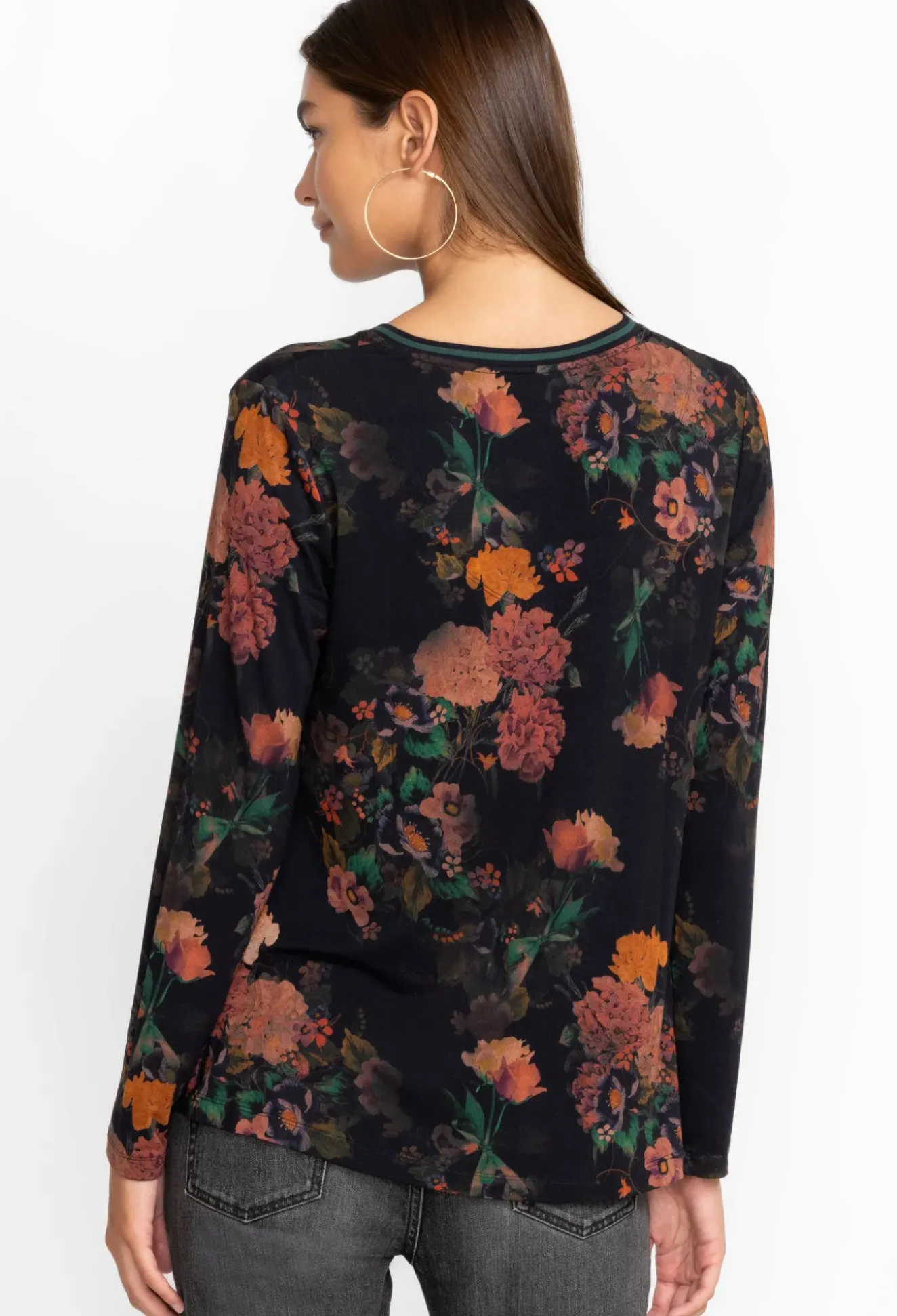 The Janie Favorite Long Sleeve V-Neck Swing Tee