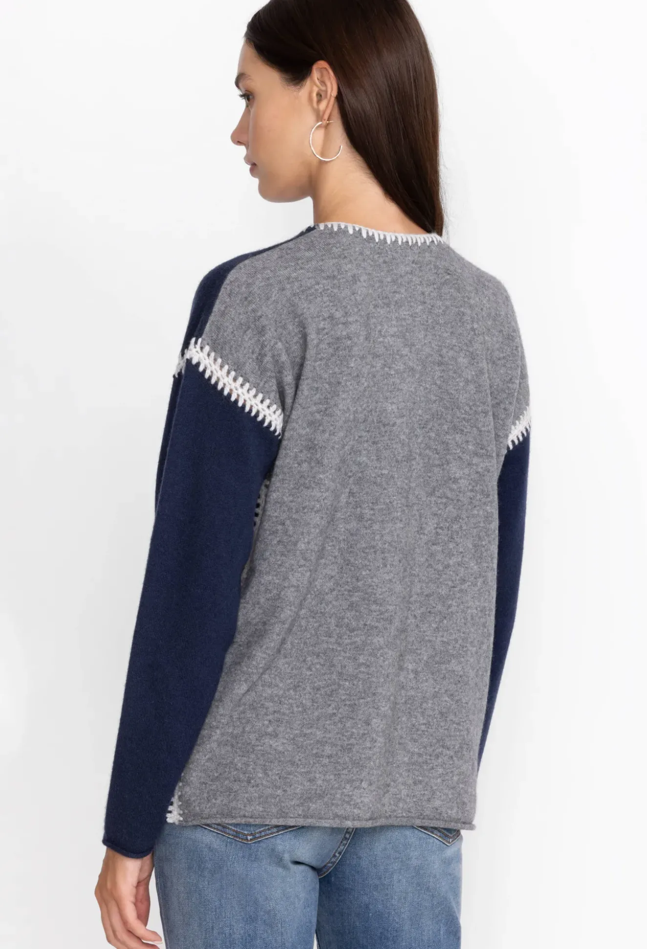 The Whipstitch V Neck Pullover - Color Block